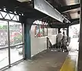 ホームの階段