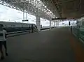 海口東駅に到着した東環線経由の和諧号。