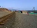 日高本線には海岸近くを走る区間もあった（2005年4月）