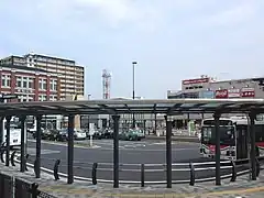東口（南側ロータリー）（2010年4月9日）