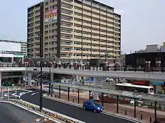 東口（北側ロータリー）（2010年4月9日）