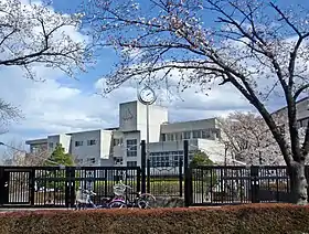 東松山市立桜山小学校（正門）