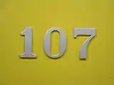 100形側面番号（107編成）