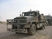 ガントラックに改造されたM923A1。2005年、イラク派遣の米軍車両。