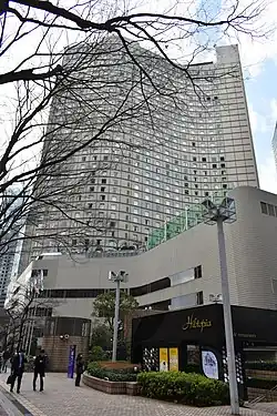 ヒルトン東京 客室数825室。1963年開業（現在のホテルは1984年開業）。最寄駅は東京メトロの西新宿駅