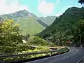東京都の西端近く、西多摩郡の山間部にある檜原村(ひのはらむら)ではジャガイモ、コンニャクイモ、ワサビ、きのこなどが特産品。