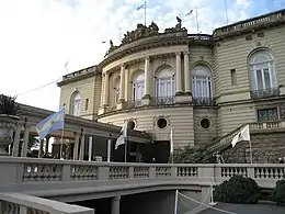 本館