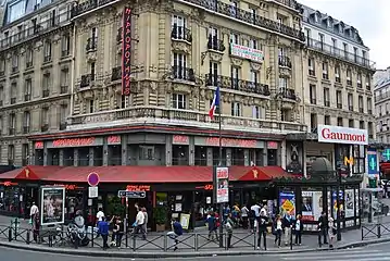 モンパルナス駅前(デパール通り, オデッサ通り付近)のレストラン「イポポタミュ (Hippopotamus) 」