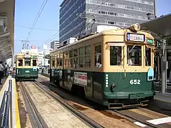 原子爆弾の被害に遭った被爆電車650形と原爆ドーム前停留場