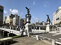 東側から猿猴橋を撮影