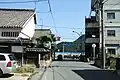 L.鞆の浦歴史民俗資料館の駐車場前を通過し市道を抜けると海岸線に抜ける。左側の家屋が坂本龍馬宿泊跡