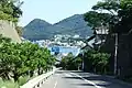 C.阿藻珍味本社工場付近。鞆の町並みが見えてくる。