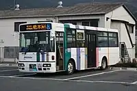 271西鉄グループ内からの移籍車は西鉄時代の塗装の社名表記などを変更したのみで使用される。