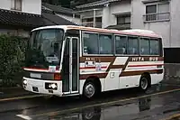 612自社発注車の小型車。1991年に導入されたオリジナル塗装の小型車。