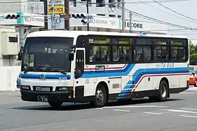 466九州急行バスからの移籍車で「とよのくに号」各社共通カラーが施されている。