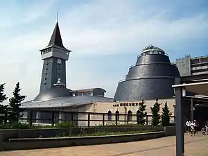 印旛日本医大駅駅舎
