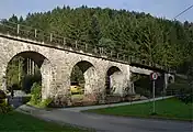 Koglhof - Birkfeld間に存在するホラースバッハ高架橋(Hollersbach-Viadukt)一部は洪水の影響で鉄製の橋梁に建て替えられている(2013年撮影)