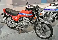 ホークIII（CB400N）