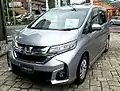 フリード G・Honda SENSING（2016年9月販売型）ディーラーオプションのエアロバンパー装着車 フロント