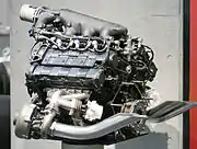 自動車のエンジン(内燃機関)の一例、F1レース用エンジンの例