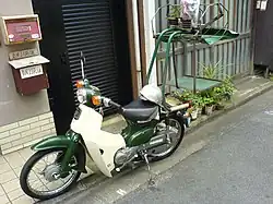 出前機装着車