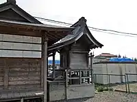 浪分神社本殿創建時の石祠が本殿の下に納められている
