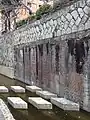 堀川第一橋下流、京都市電の橋台跡