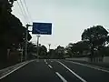 広木駅方面から星ヶ峯中央公園前の交差点を望む