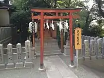 境内社の伏見稲荷社
