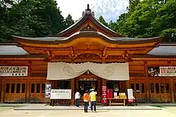 拝殿