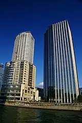 The Tower Osakaと合同庁舎