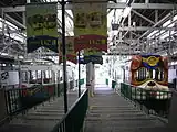 宝山寺線のりば(2007年8月)