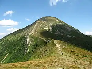ホラー(Гора, 山)