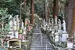 奥の院への参道