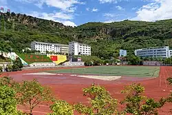 麗江華坪女子高校
