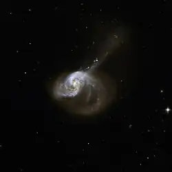 NGC 1614(1011,60
  
    
      
        L
      
    
    {\displaystyle L}
  

  
    
      
        
          
          
            ⊙
          
        
      
    
    {\displaystyle _{\odot }}
  
）