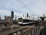 一部列車は連結運転が行われている（ハドソン・バーゲン・ライトレール）