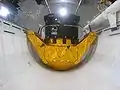 エクスプローラー内部。Hughes Communications衛星のモックアップでSTS-49で打ち上げられた衛星の一つと類似する。