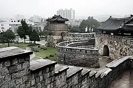 華城 華西門