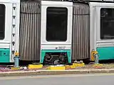 中間車体