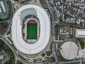 国立競技場と東京体育館