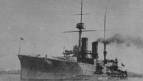 横須賀軍港に停泊する生駒(1908年10月13日)#海軍艦艇史1p.121、No.1149