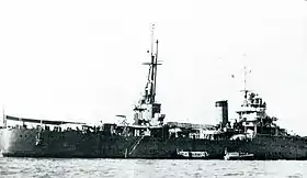 1940年8月上旬、上海に停泊中の鹿島#日本巡洋艦史(2011)p.141上写真と解説。