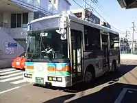 100円路線向け車両（スペースランナー-RN ワンステップバス） 2441元西武バス