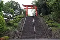 表参道と大鳥居大鳥居までは表参道の石段を上がる。
