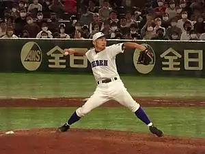 2022年11月3日に東京ドームで開催された、イチロー選抜KOBE CHIBEN対高校野球女子選抜の試合で、KOBE CHIBENの9番・投手として先発出場して投球するイチロー