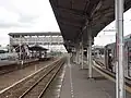 ホーム（2012年7月、右側の車両は伊賀鉄道線の列車）