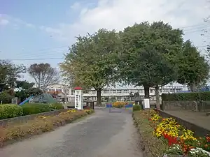 飯牟礼小学校