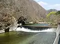 上流の貯砂ダム（地蔵岩えん堤）