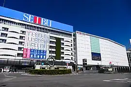 池袋駅東口